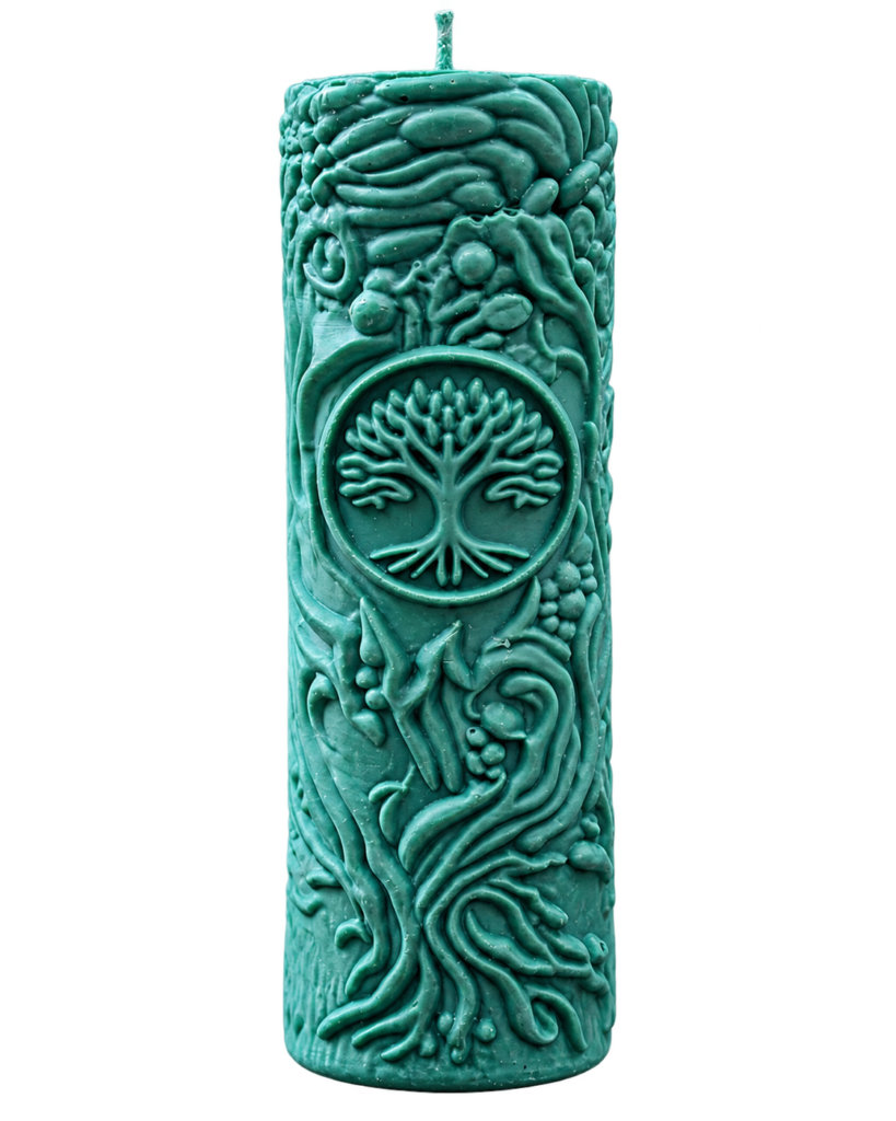 Gaia sculptural candle made in soy wax